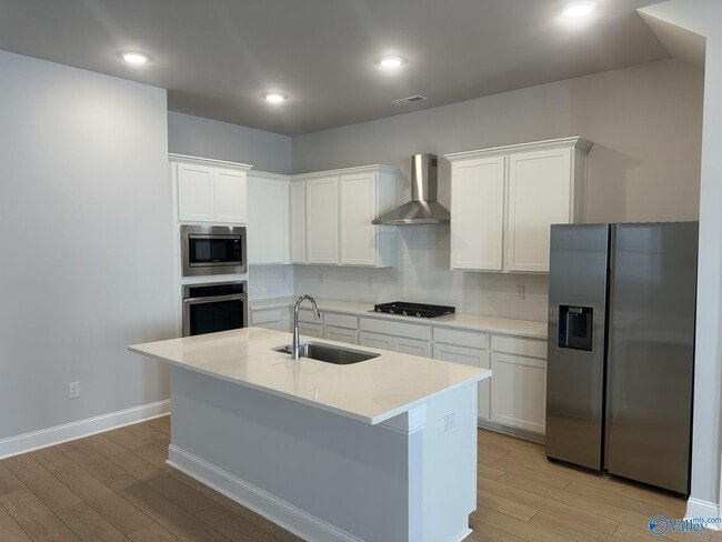 Building Photo - 115 Moss Brk Ln