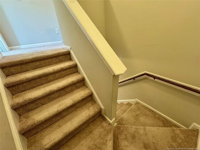 Building Photo - 843 Screech Owl Dr