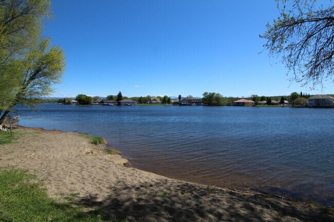 Building Photo - Lake California Home for Rent | Gated Community, Lake Access, Pool & Tennis Courts