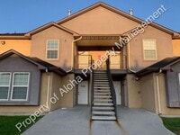 Building Photo - 1065 W Pine Ave