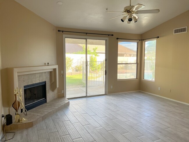 Building Photo - 24031 N 73rd Pl