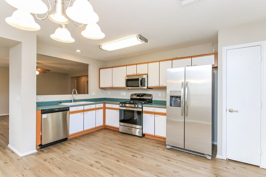 Building Photo - 11218 E Quarry Ave