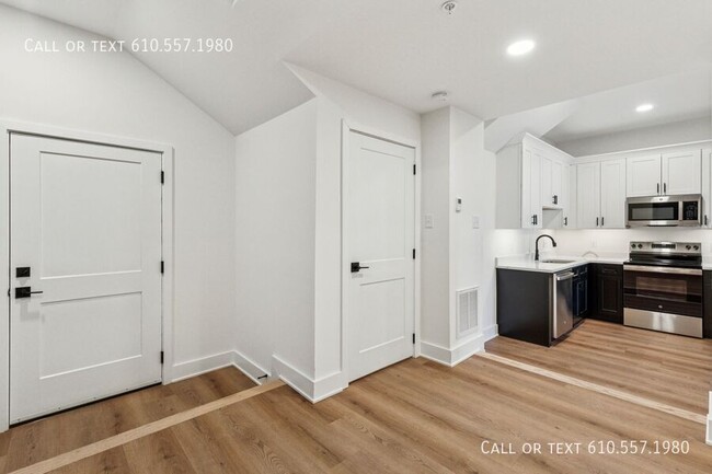 Building Photo - BRAND NEW - 1 Bedroom Apartment in the Hea...