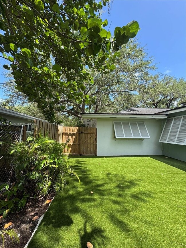 Building Photo - 11780 SW 81st Rd