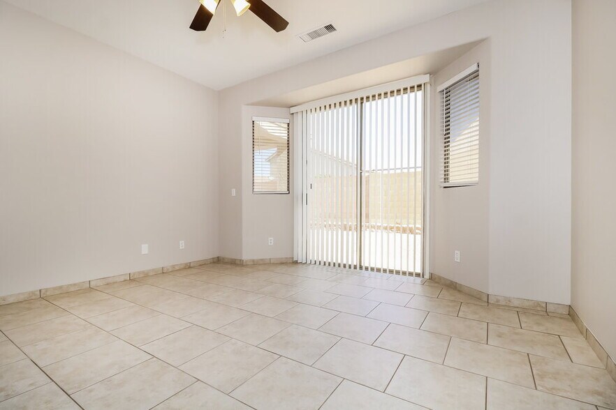 Building Photo - 16812 W Windermere Way