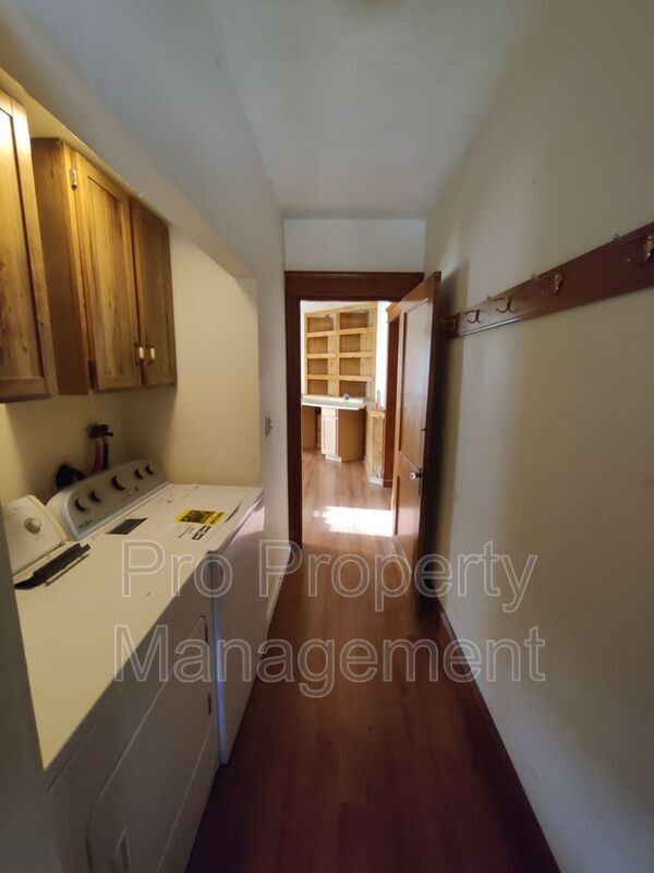 Building Photo - 638-638 Washington Ave