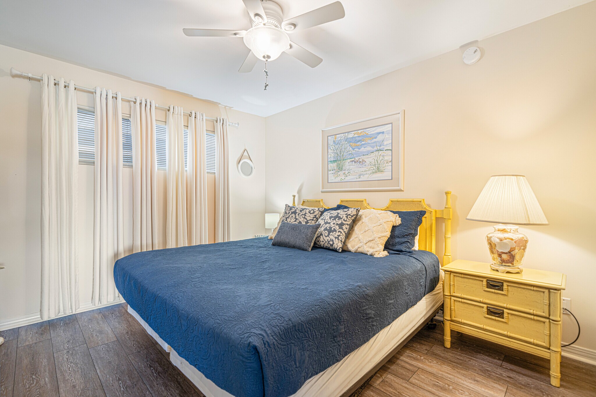 Building Photo - 4000 Gulf Terrace Dr