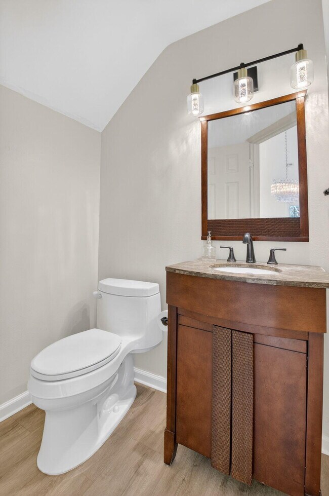 Building Photo - 4517 NW 5th Ave