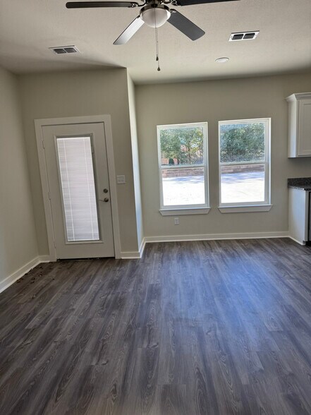 Building Photo - 2602 Seaton St.