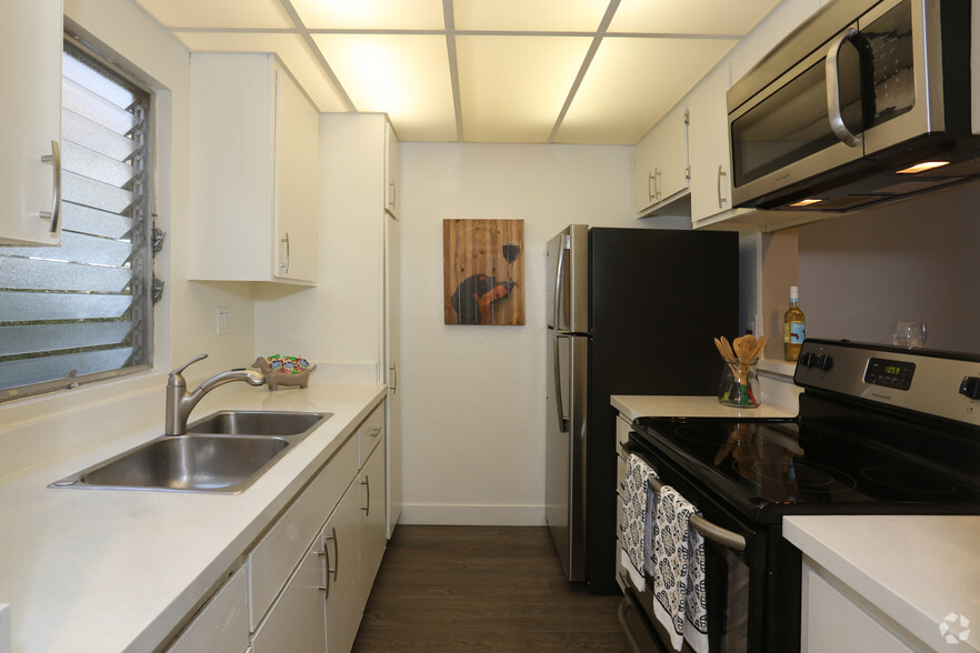 Interior Photo - Windmill Apartments