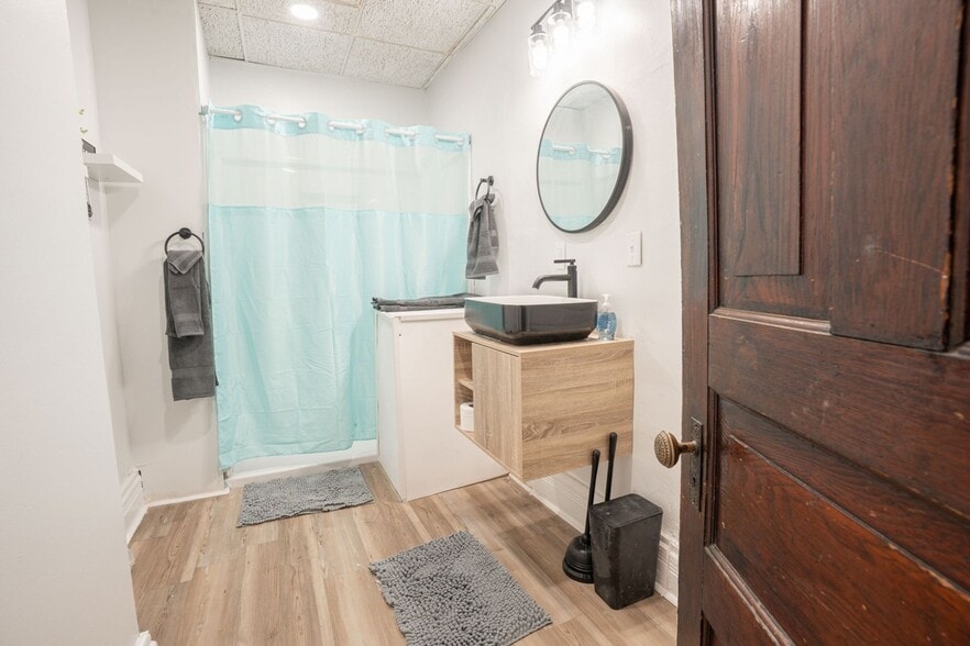 Building Photo - 731 S 7th St