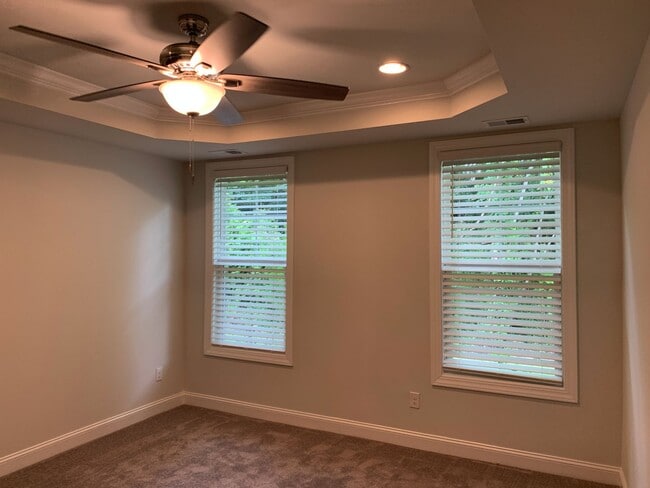 Building Photo - 4 Bedroom, 2.5 Bath, Pet Friendly Town Home with Garage Within Barefoot Resort and Golf! Availabl...