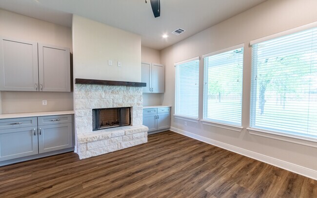 Building Photo - 106 Koele Ct