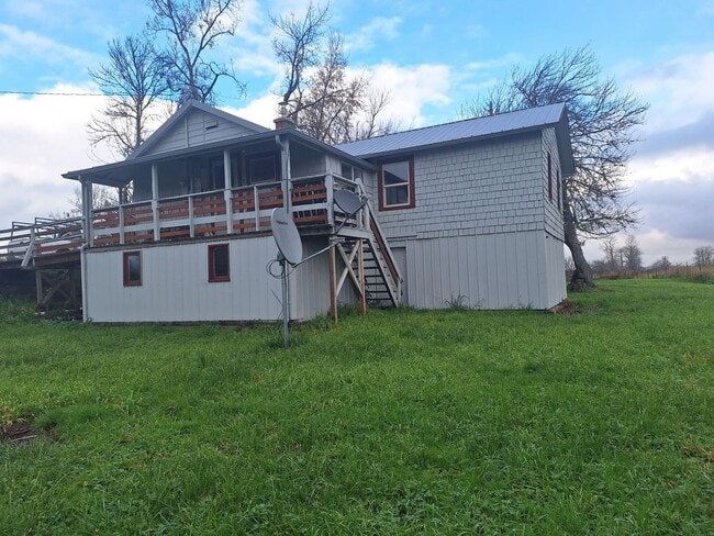 Building Photo - Countryside Living in Columbia County