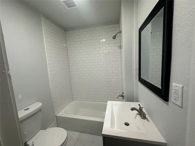 Building Photo - 819 N Marsalis Ave