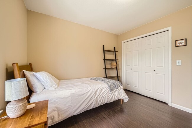 Building Photo - Bright & Cozy 3BDR Retreat in Longmont