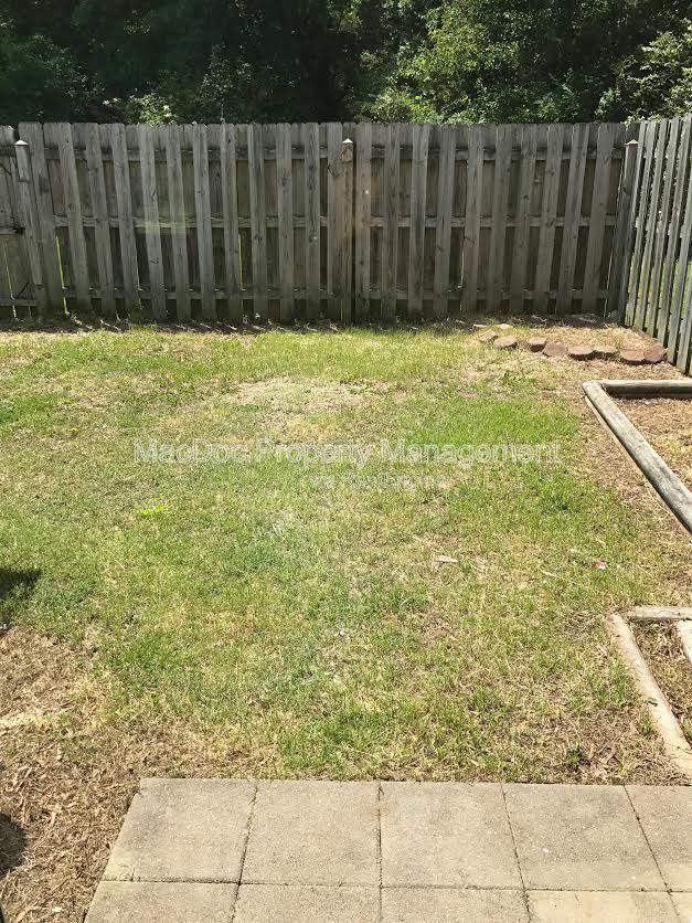 Building Photo - 10910 Coreys Way