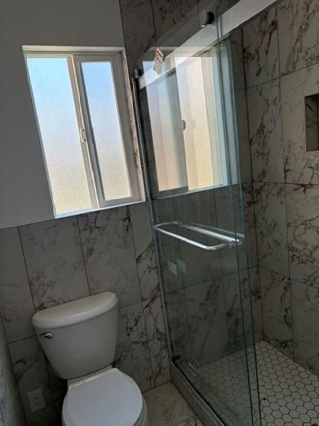 Building Photo - S. LAWNDALE NEWLY REMODELED 1 BDRM HOUSE FOR LEASE!