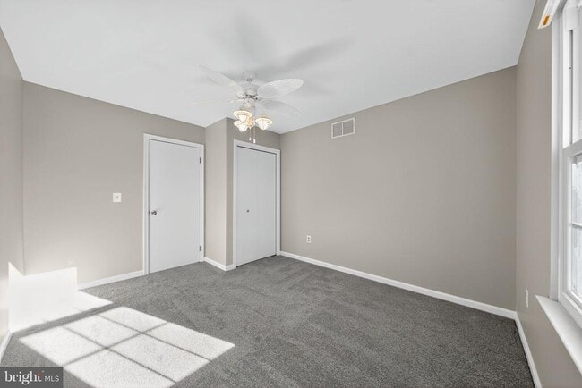 Building Photo - 7850 Greengate Way