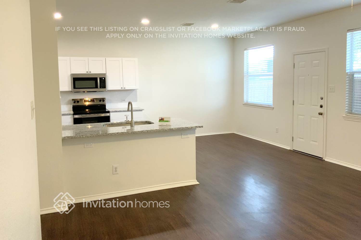 Building Photo - 1609 White Dove Ln