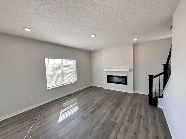 Building Photo - 199 Beaman Gates Dr SW
