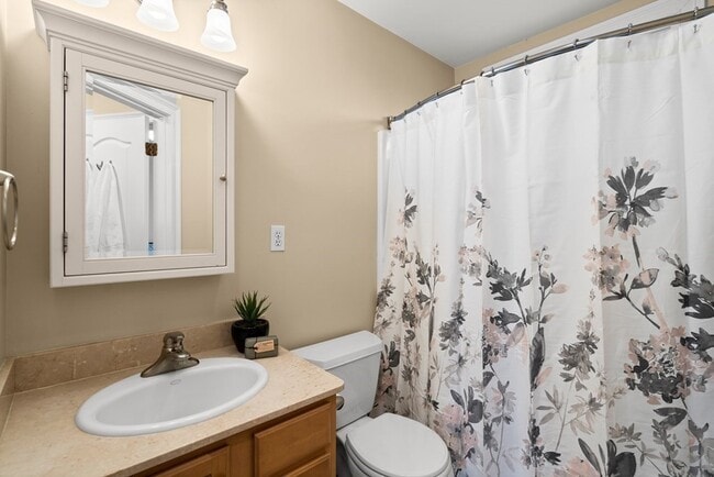 Building Photo - 72 Exchange St