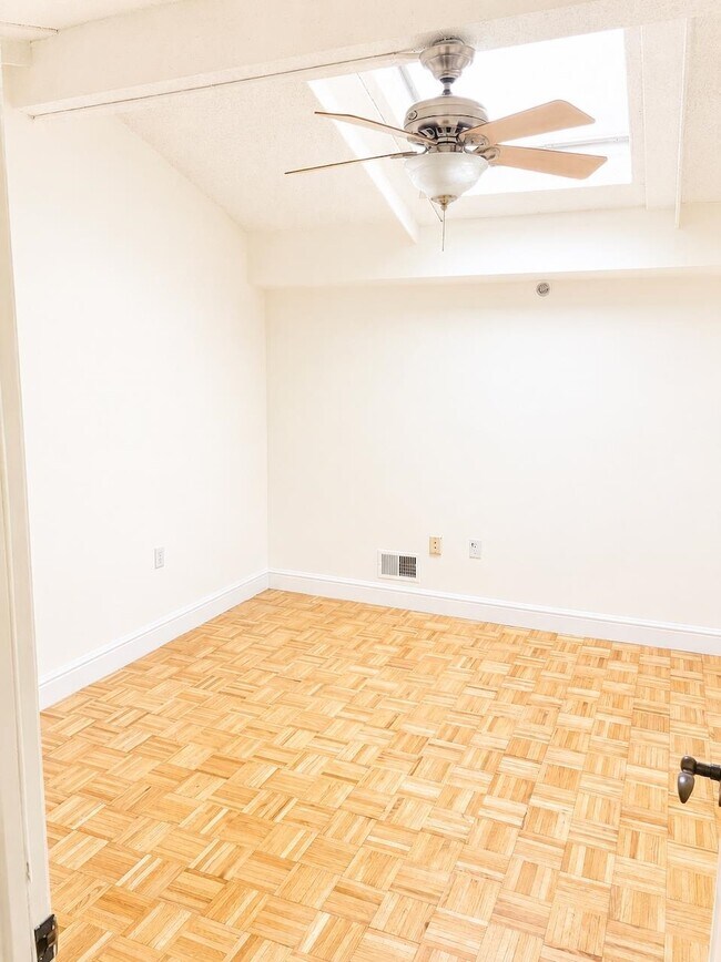 Building Photo - 300 Communipaw Ave