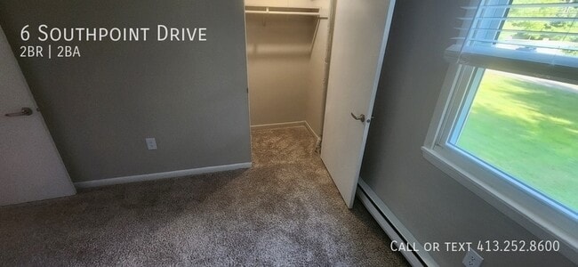 Building Photo - 6 Southpoint Dr