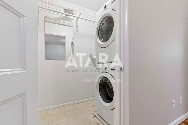 Building Photo - 650 N 300 W