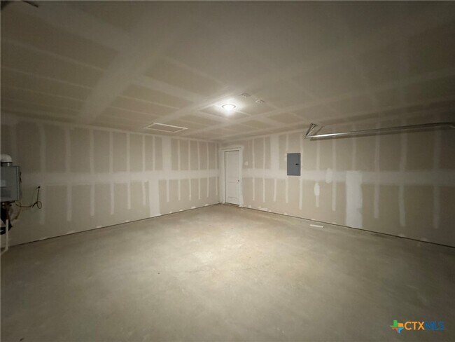 Building Photo - 3563 Prominence St