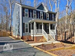 Building Photo - 6 Barkley Ln