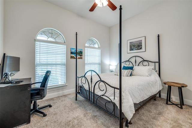 Building Photo - 2937 Log Cabin Dr