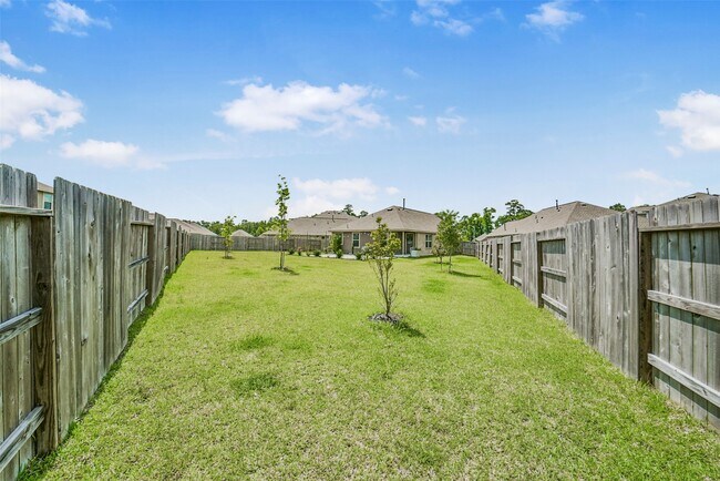 Building Photo - 3003 Halleton Ct.