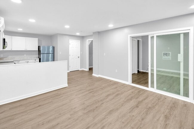 Building Photo - 107 Mink Dr