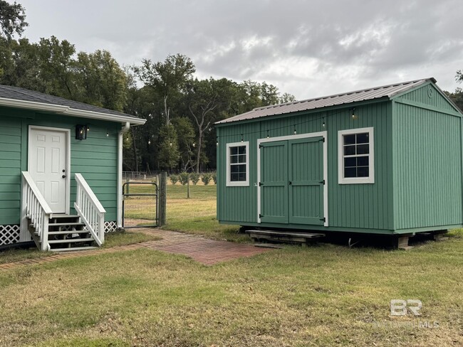 Building Photo - 19156 Heard Rd