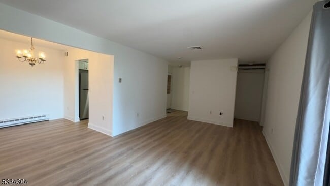 Building Photo - 5 Evergreen Dr