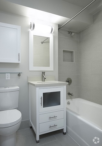 Bathroom - Renoir House