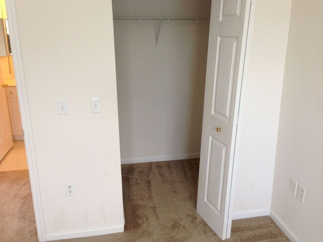 Building Photo - 2222 Arbor Lakes Cir