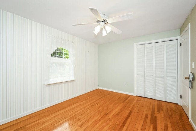 Building Photo - 70 Cold Spring Cir