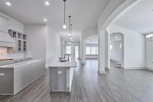 Building Photo - 22348 Misty Woods Ln