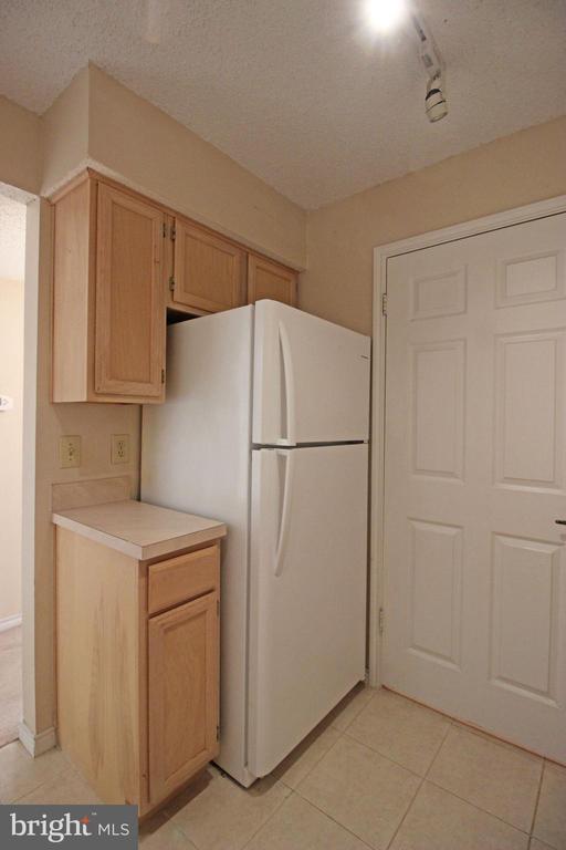 Building Photo - 1543 Lincoln Way