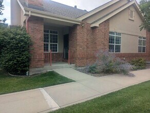 Building Photo - Desirable 55+ Hover Woods Community!
