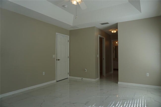 Building Photo - 500 Vista Oaks Way