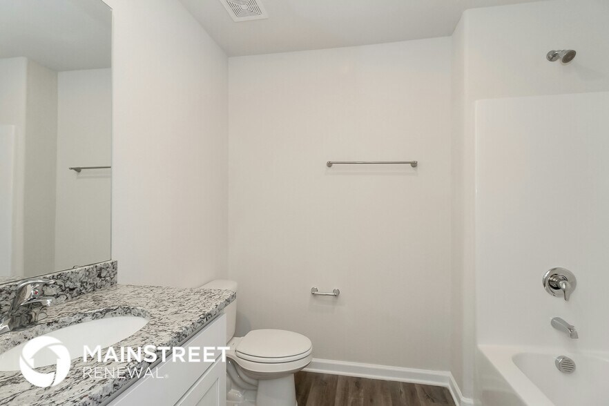 Building Photo - 4055 Meredith Woods Ln