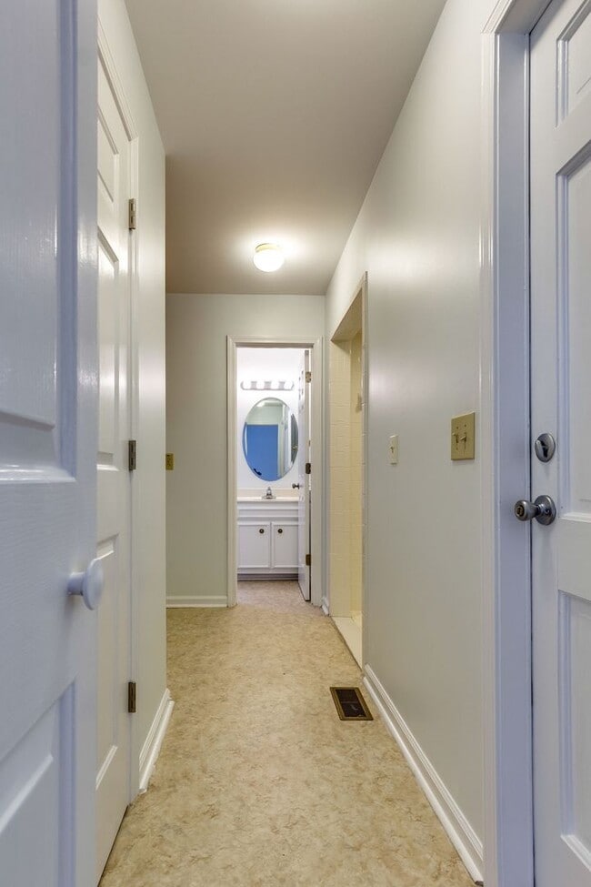 Building Photo - *Belmont/Vanderbilt *