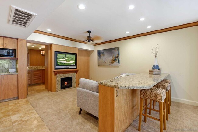 Building Photo - 7106 Country Club Dr