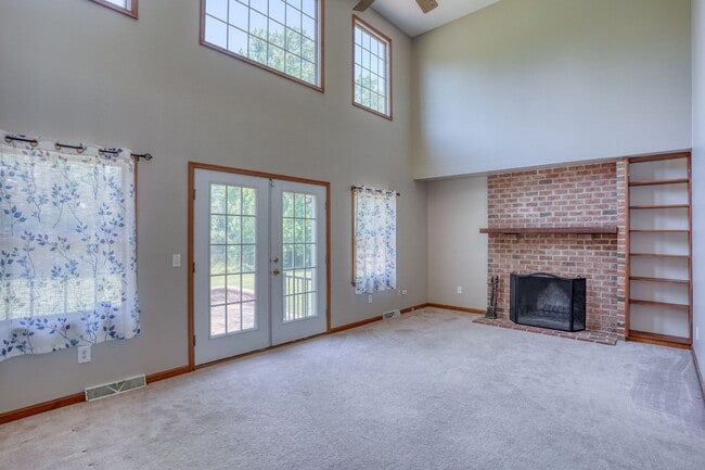 Building Photo - 259 Blackbird Forest Rd