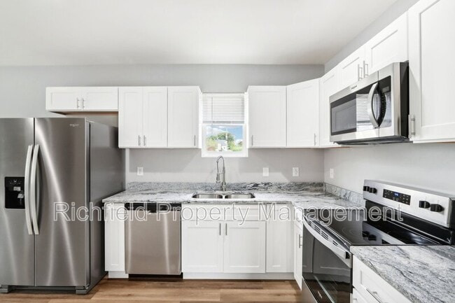 Building Photo - 25 N Drexel Ave