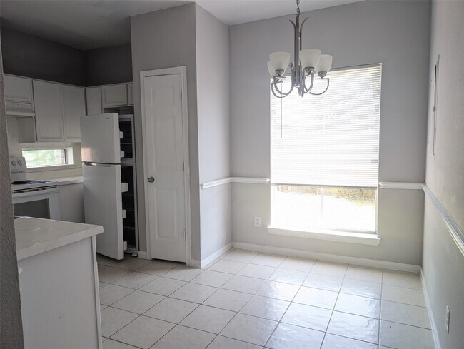 Building Photo - 6289 Wilcrest Dr