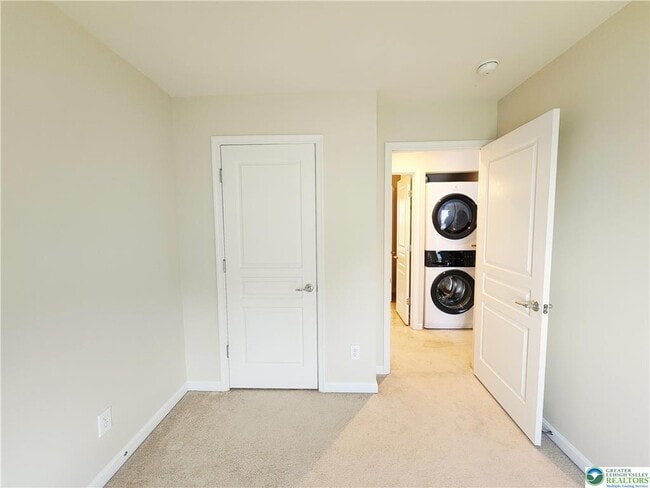 Building Photo - 1447 Artisan Ct